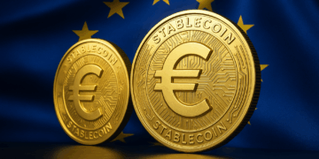 stablecoin monedas digitales euro doradas frente a bandera de la Unión Europea horizontal