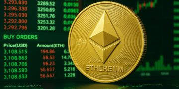 Ether dorado en primer plano sobre pantalla con órdenes de compra y gráfico alcista de fondo.