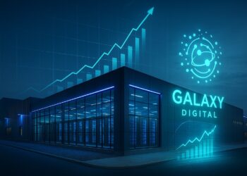 Vista panorámica de centro de datos moderno con luces azules y holograma de Galaxy Digital junto a un gráfico financiero ascendente