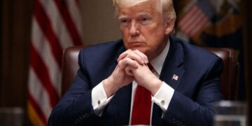 Trump analiza ataques militares limitados contra Irán.