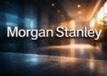 Logo de Morgan Stanley en entorno financiero desenfocado.
