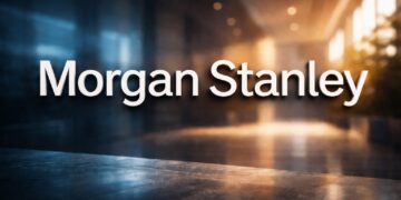 Logo de Morgan Stanley en entorno financiero desenfocado.