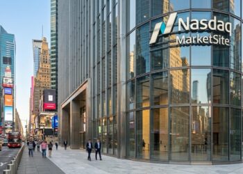 El edificio de cristal del Nasdaq MarketSite en Times Square, NY.