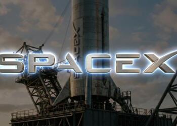 Cohete SpaceX en lanzamiento al atardecer impulsando IA