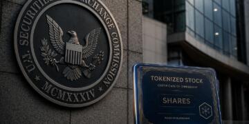 Sello de la SEC junto a certificado financiero tokenizado digital.
