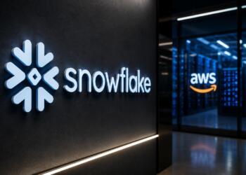 Logo de Snowflake frente a infraestructura cloud vinculada a Amazon.