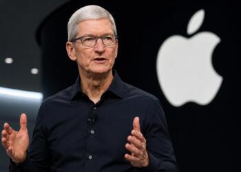 Tim Cook advierte sobre futuros aumentos de precios en Apple.