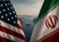 Banderas de Estados Unidos e Irán frente al Estrecho de Ormuz.