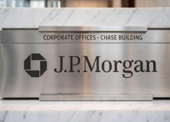 JPMorgan supera previsiones gracias al repunte de sus comisiones bancarias