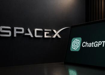 Logotipo de SpaceX junto a la interfaz de ChatGPT en una escena editorial.