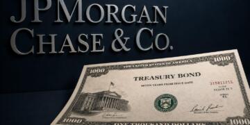 JPMorgan y un bono del Tesoro de EE.UU. en una composición financiera.