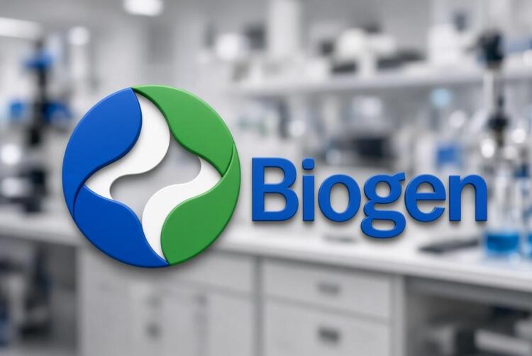 Logo de Biogen flotando frente a laboratorio biotecnológico moderno.