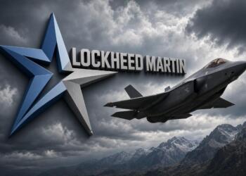 Logo de Lockheed Martin junto a un caza F-35 en vuelo.